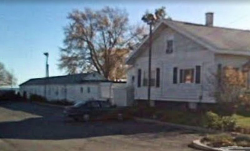 Beach Motel - 2008 Street View (newer photo)